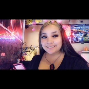 Meet your Posher, Adriana